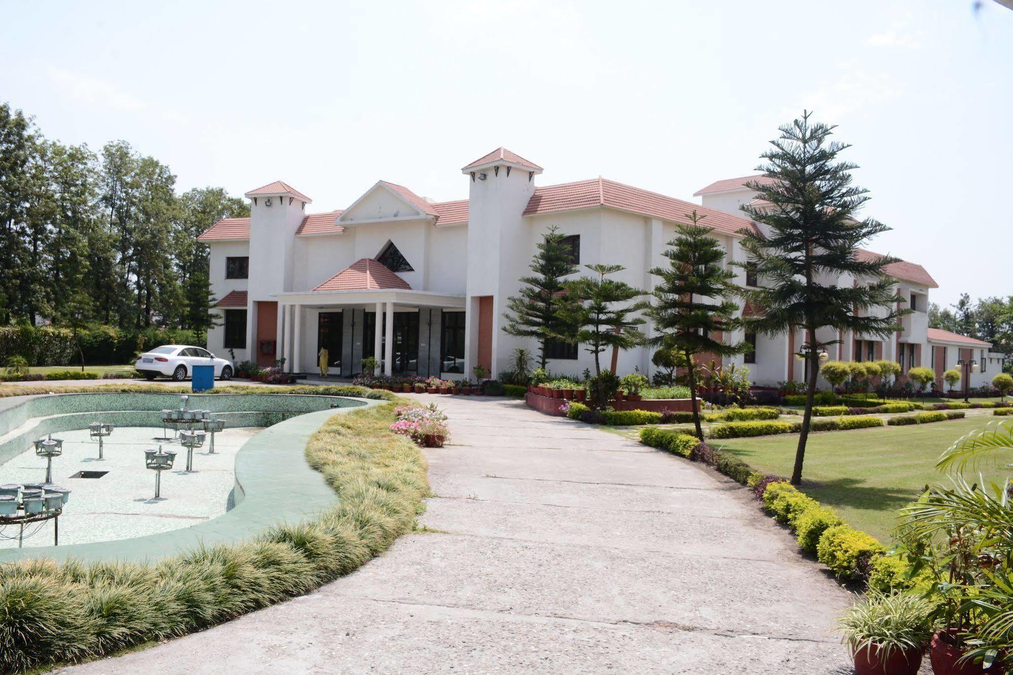 Naturoville Ayurvedic And Yoga Retreat Hotel Rishikesh Exterior photo