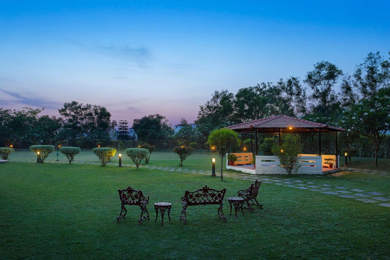 Naturoville Ayurvedic And Yoga Retreat Hotel Rishikesh Exterior photo